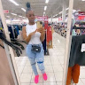 Meet your Posher, Rayanna